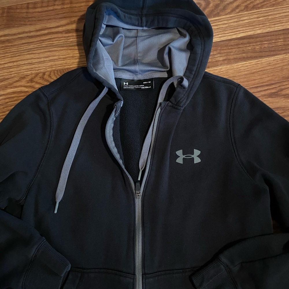 Under Armor Men’s Zip Up Hooded Sweatshirt.